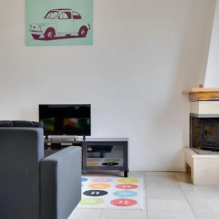 Апартаменты Amazing & Spacious 3 Bed Flat In Piramide *