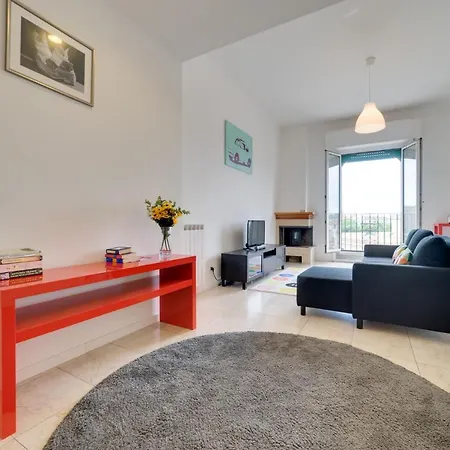 Апартаменты Amazing & Spacious 3 Bed Flat In Piramide *