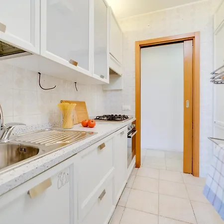 Amazing & Spacious 3 Bed Flat In Piramide Апартаменты